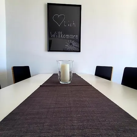 Luxus Penthouse Im Turm דירה *