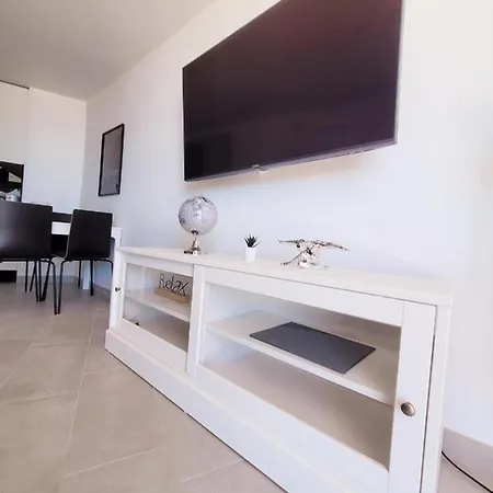 Luxus Penthouse Im Turm דירה